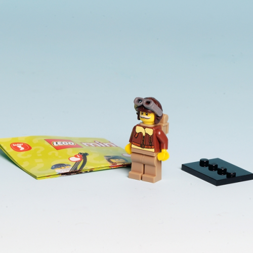 8803/02  LEGO® Minifigures Serie 3 - Pilot