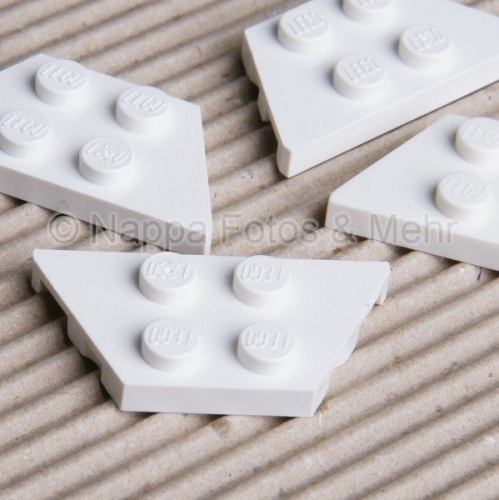 LEGO® Flügelplatte / Keil 2x4 - 2 Schrägen 18° weiß