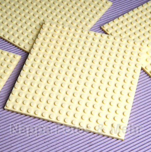 LEGO® Platte 16x16 hellgelb